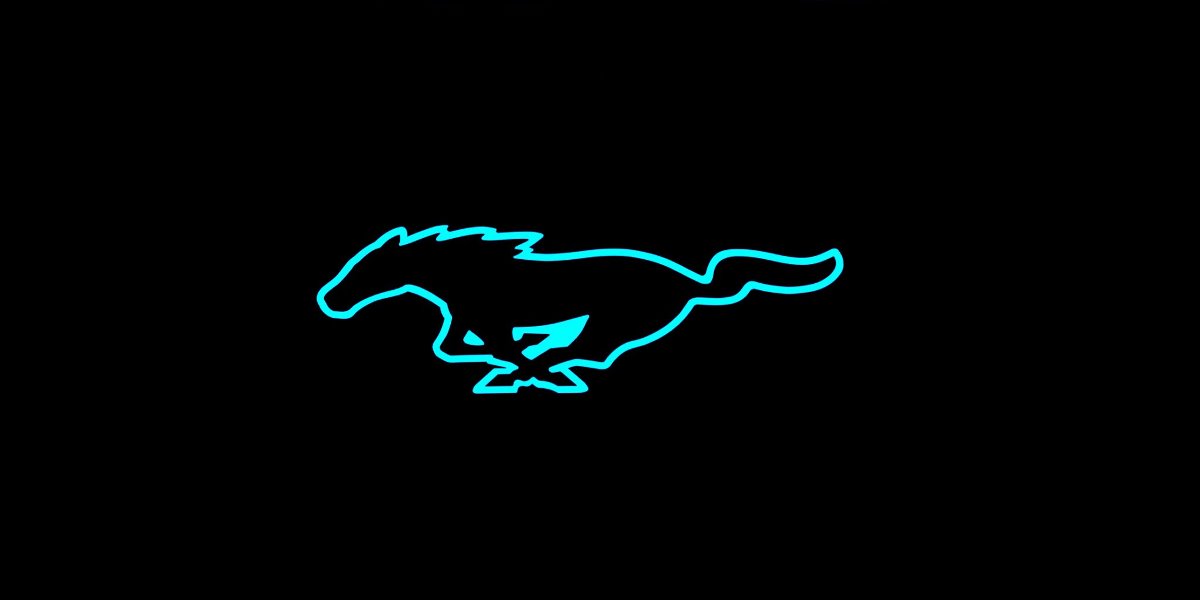 Логотип электрического Mustang