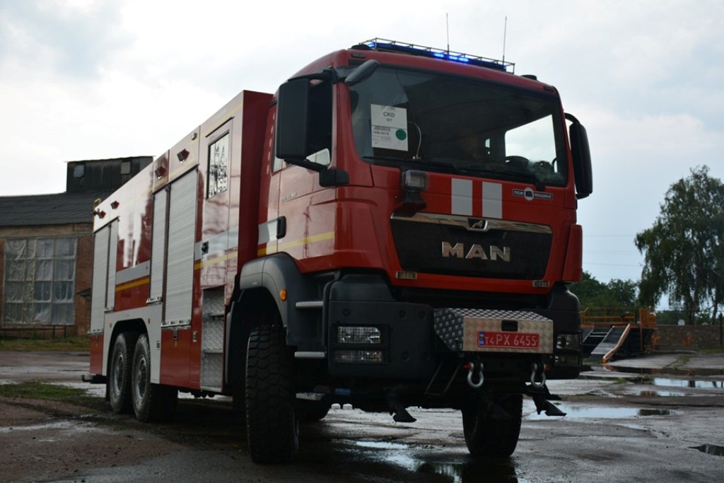 Уникальную пожарную машину построили на предприятии "Пожмашина"