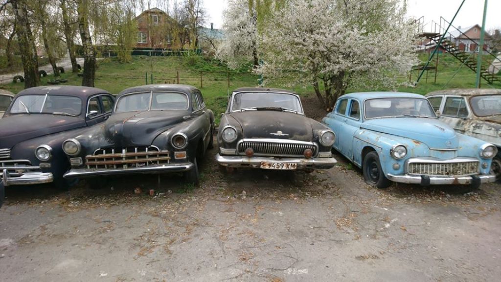 Стоянка брошенных авто обнаружена в Хмельницком