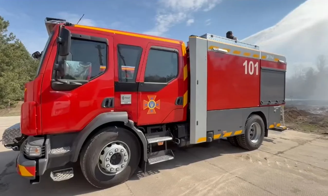 В Україні виготовили партію оригінальних пожежних автоцистерн