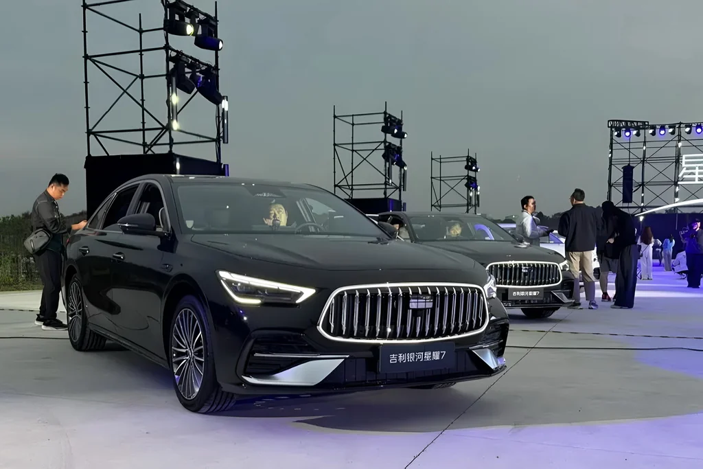 Geely розпочала продаж нового седана Galaxy Starshine 7