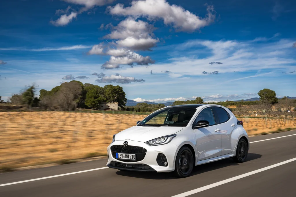 Магія Kodo: чому оновлена ​​Mazda2 Hybrid виглядає крутіше за оригінал?