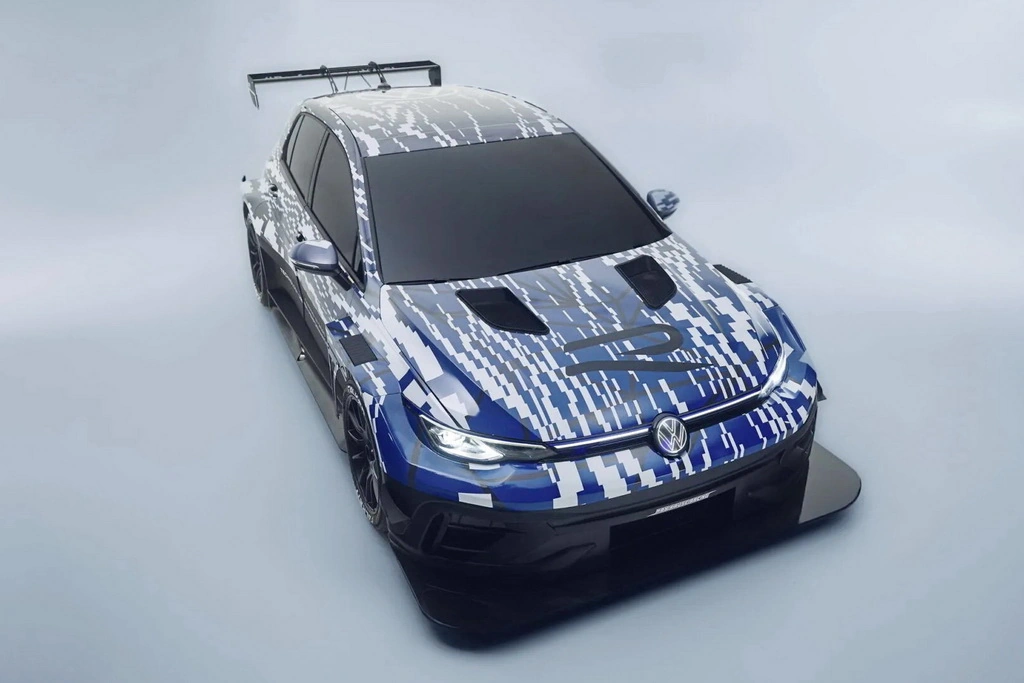 Volkswagen представив гоночний Golf R для участі у 24 годинах Нюрбургрингу