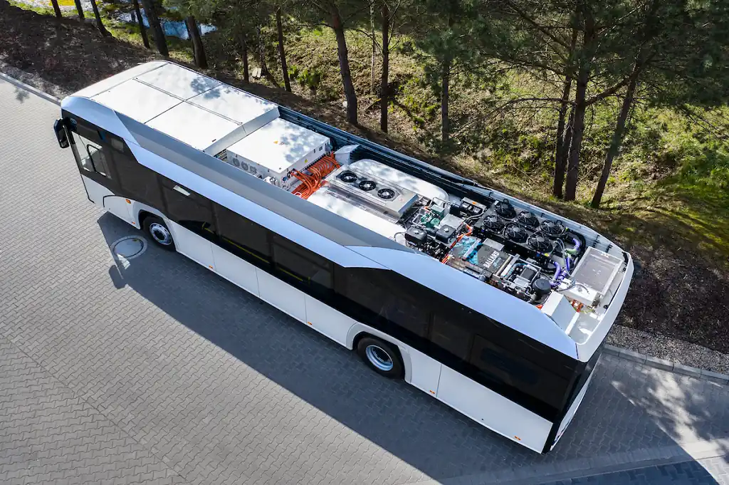 Компанія Solaris розпочала розробку нового автобуса на паливних елементах Ballard
