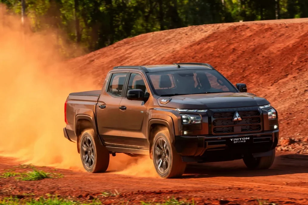 Mitsubishi створила брутальний пікап Triton BF///MS для бразильського бездоріжжя Mitsubishi створила брутальний пікап Triton BF///MS для бразильського бездоріжжя