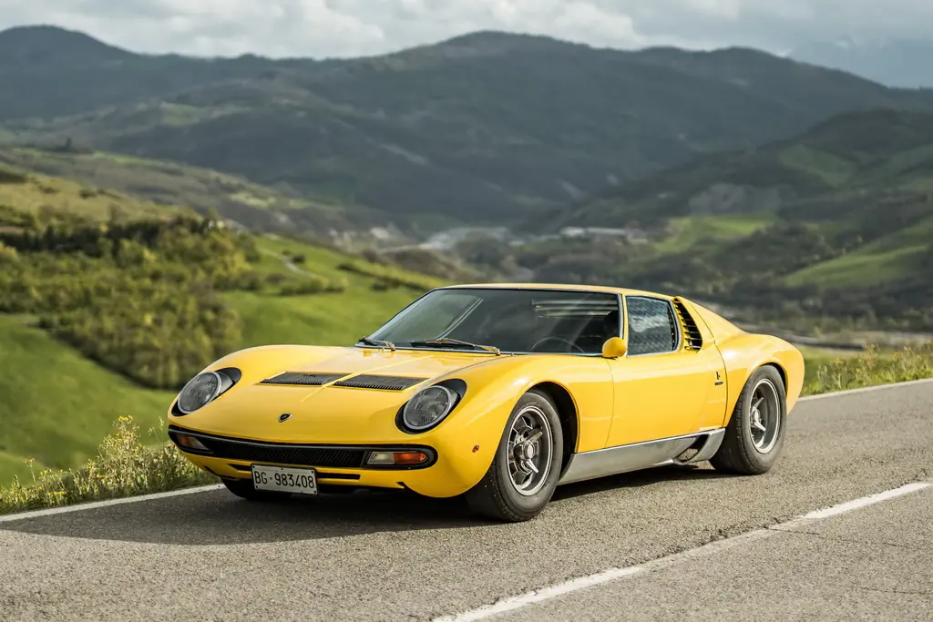 Lamborghini святкує 55-річний ювілей культовий Miura SV Lamborghini святкує 55-річний ювілей культовий Miura SV