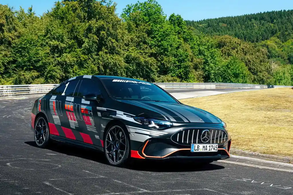 Електричний Mercedes-AMG CLA 45 встановив рекорд Нюрбургринга Електричний Mercedes-AMG CLA 45 встановив рекорд Нюрбургринга