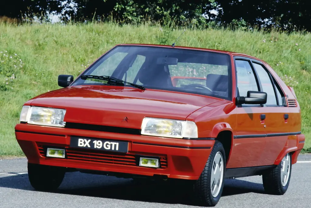 Citroen відзначає 40-річний ювілей культового сімейства BX GTi Citroen відзначає 40-річний ювілей культового сімейства BX GTi