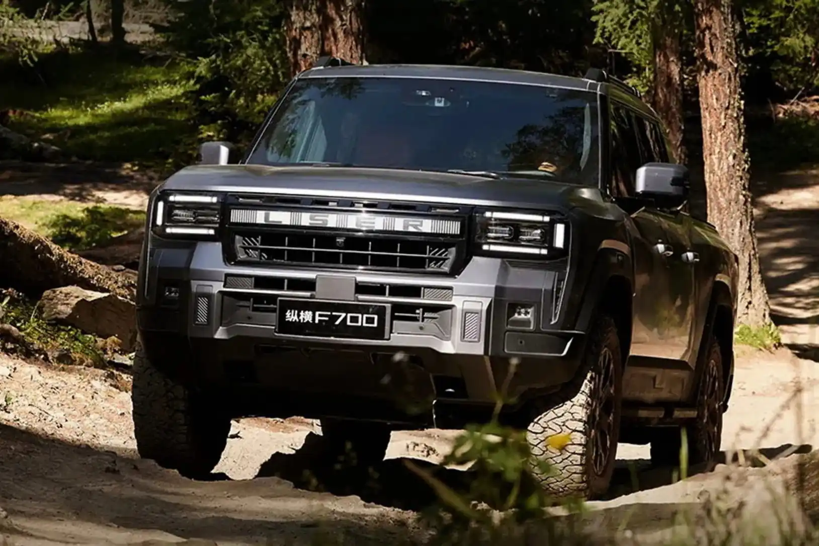 Новий рамний пікап Jetour Zongheng F700 кидає виклик Toyota Hilux