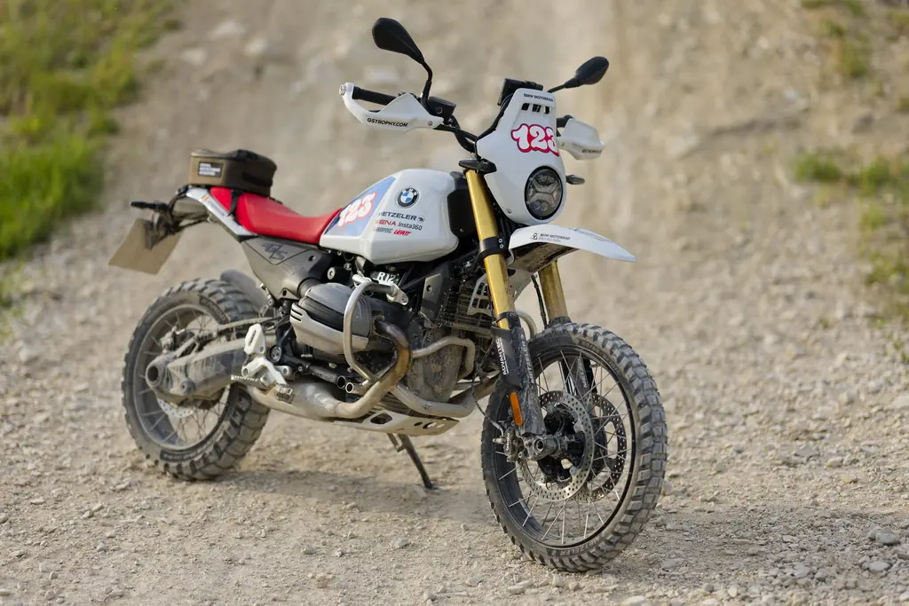 BMW представив R 12 G/S для марафону GS Trophy 2026