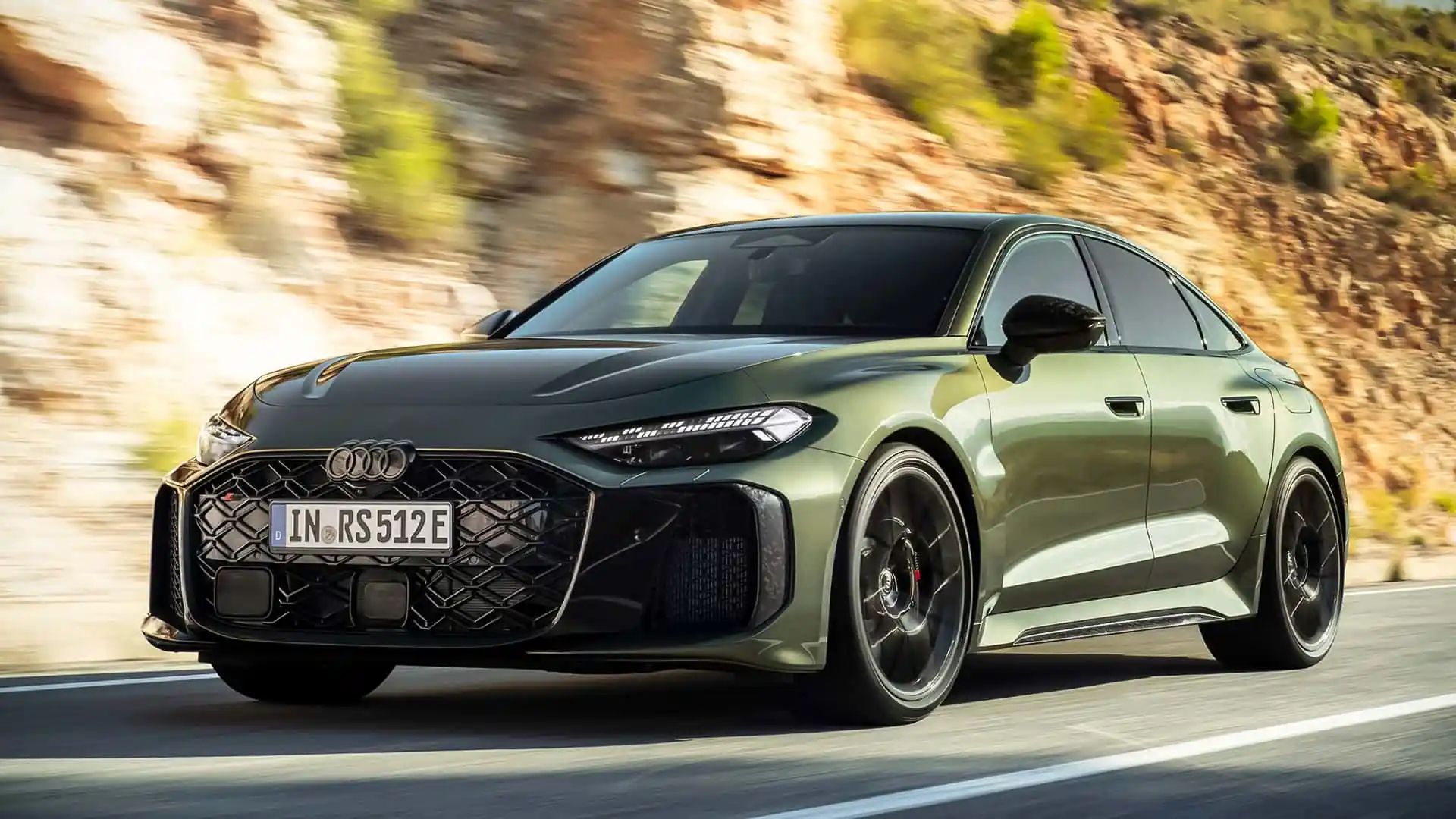 630 сил та 3,6 секунди до 100 км/год: дебютував новий Audi RS5 з гібридним V6 (фото) 630 сил та 3,6 секунди до 100 км/год: дебютував новий Audi RS5 з гібридним V6 (фото)